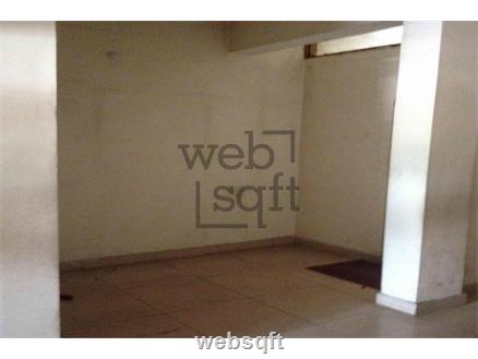 Retail showroom shop for Rent